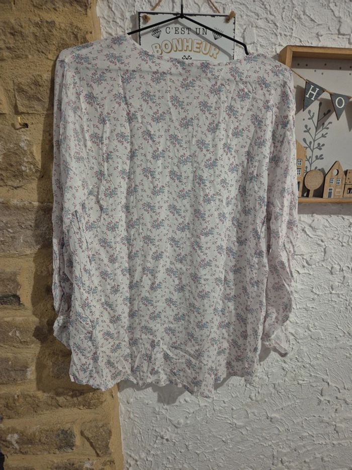 Jolie blouse à fleurs upfashion taille 44 - photo numéro 6
