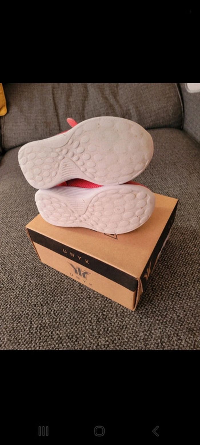 Baskets fille taille 25 - photo numéro 4
