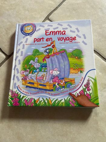 Emma part en voyage