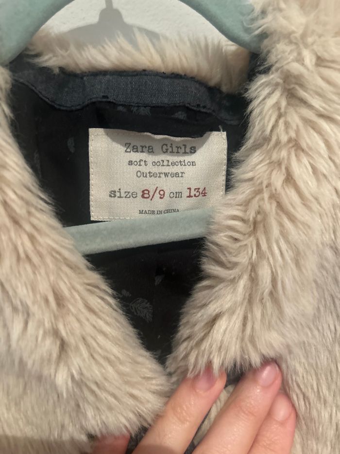 gilet sans manche zara fausse fourrure 8 ans - photo numéro 2