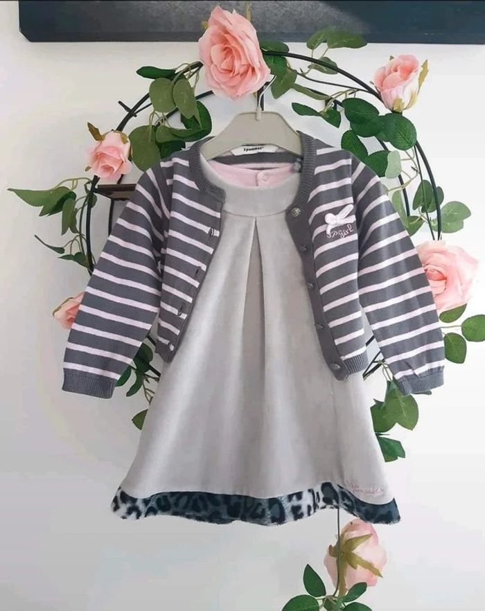 Adorable ensemble robe et gilet 18 mois