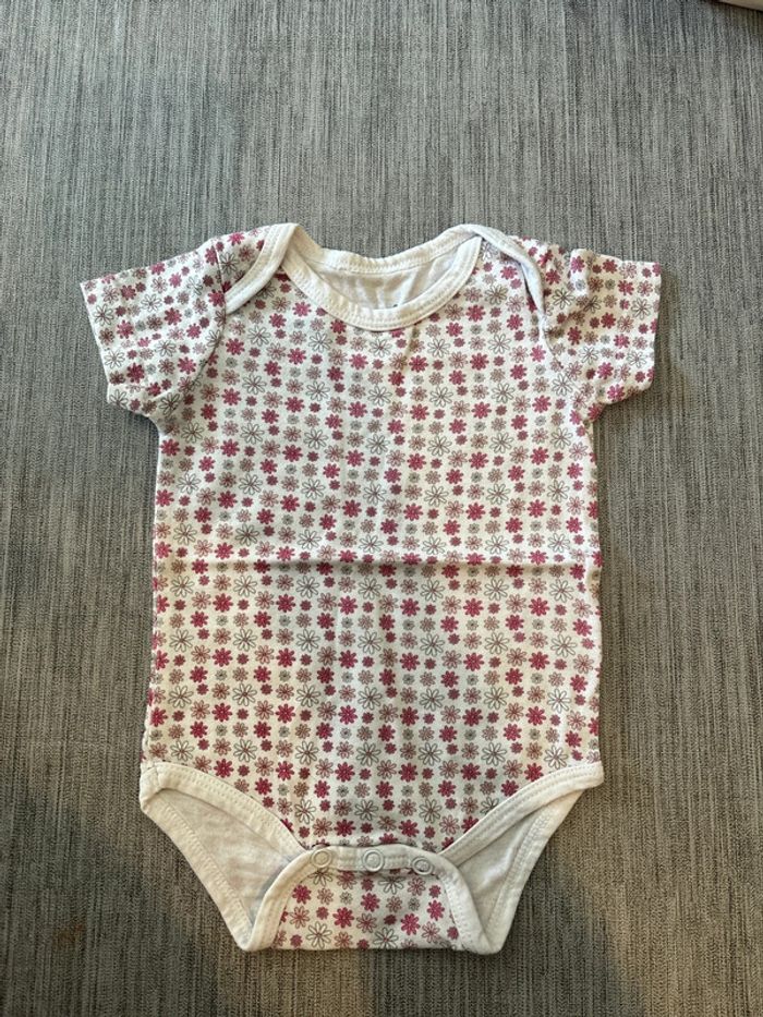 Lot baby girl 6 mois - photo numéro 7