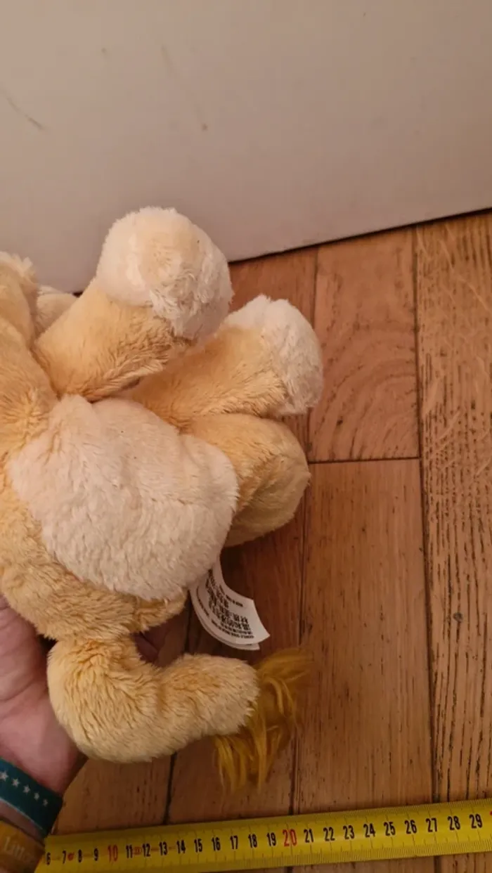 Peluche Big feet / roi lion 🦁/ disneyland - photo numéro 6