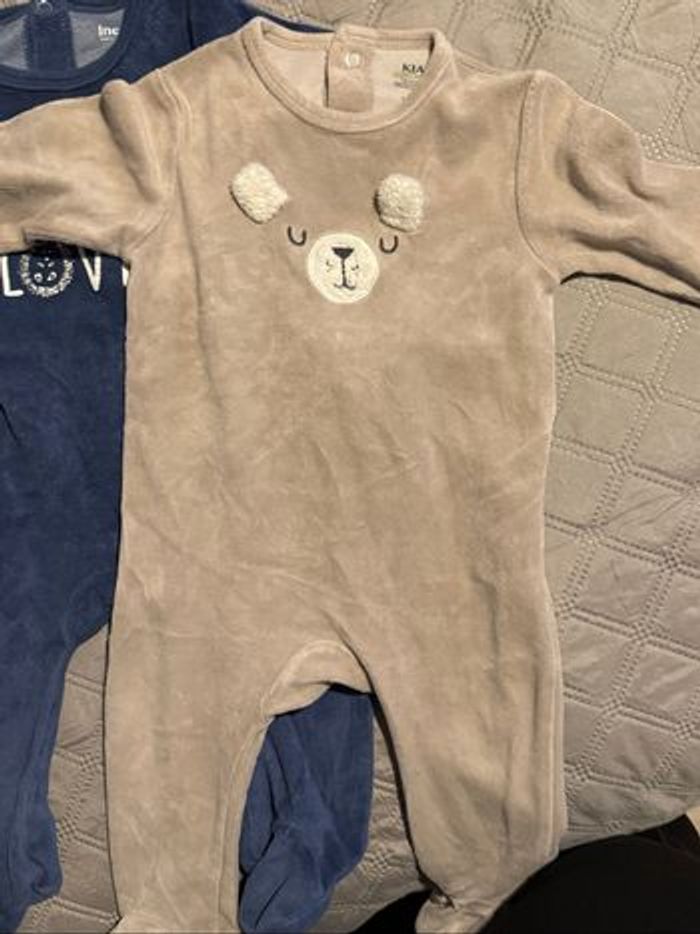 Lot de 2 pyjamas pour bébé 9 mois /marque Inextenso et Kiabi - photo numéro 3