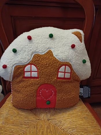 Coussin maison pain d'épices neuf