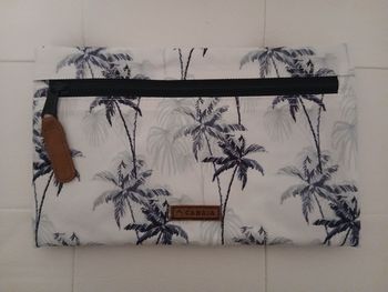 Pochette frontale cabaïa neuve sans étiquette 