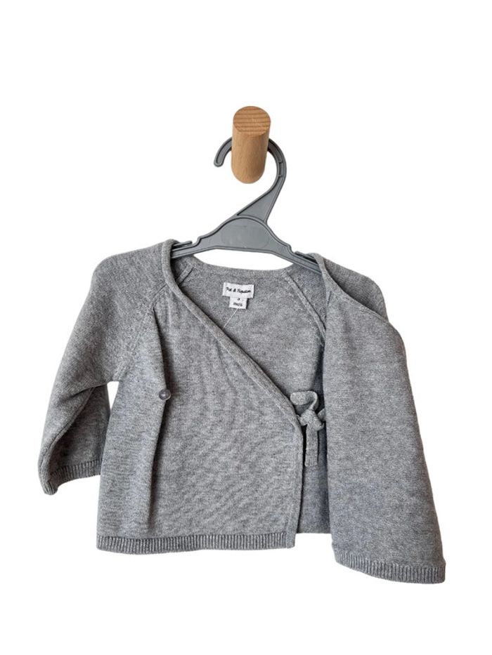 Gilet fin gris effet cache-coeur - Pat et Ripaton 3 mois - photo numéro 2