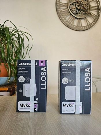 Lot de 2 détecteurs connectés IP54 neufs