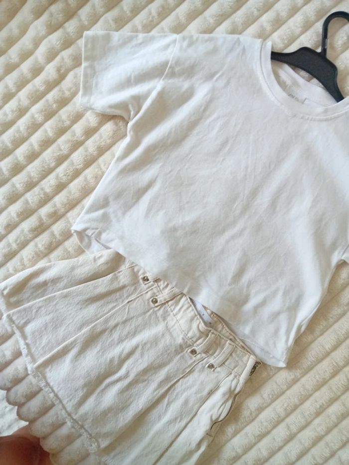 Ensemble jupe + t-shirt fille 6/7ans Zara 🤍🌼 - photo numéro 2