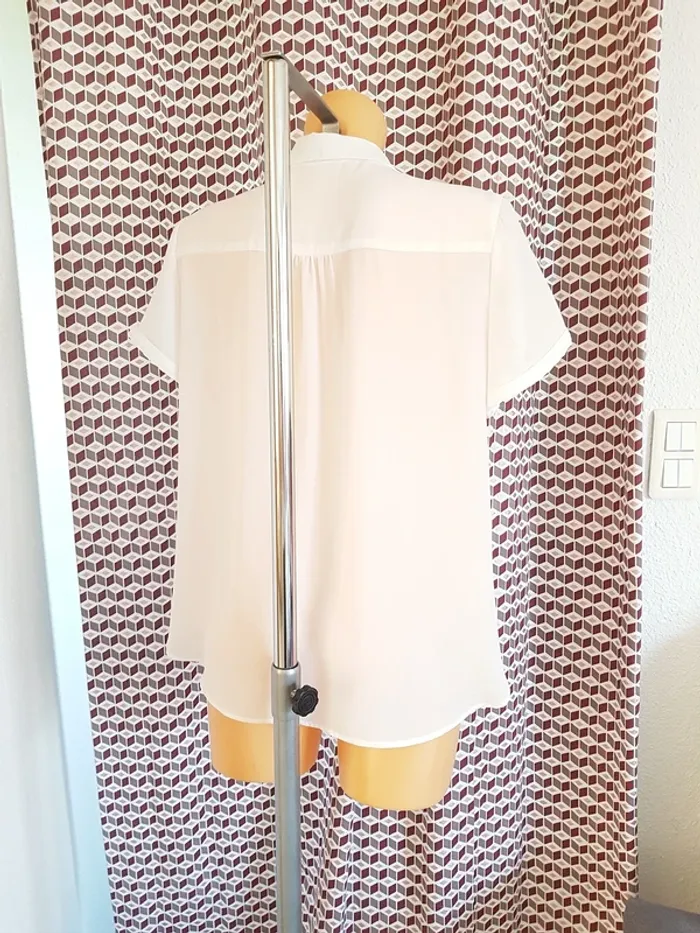 Chemise Camaïeu taille 42 - photo numéro 3