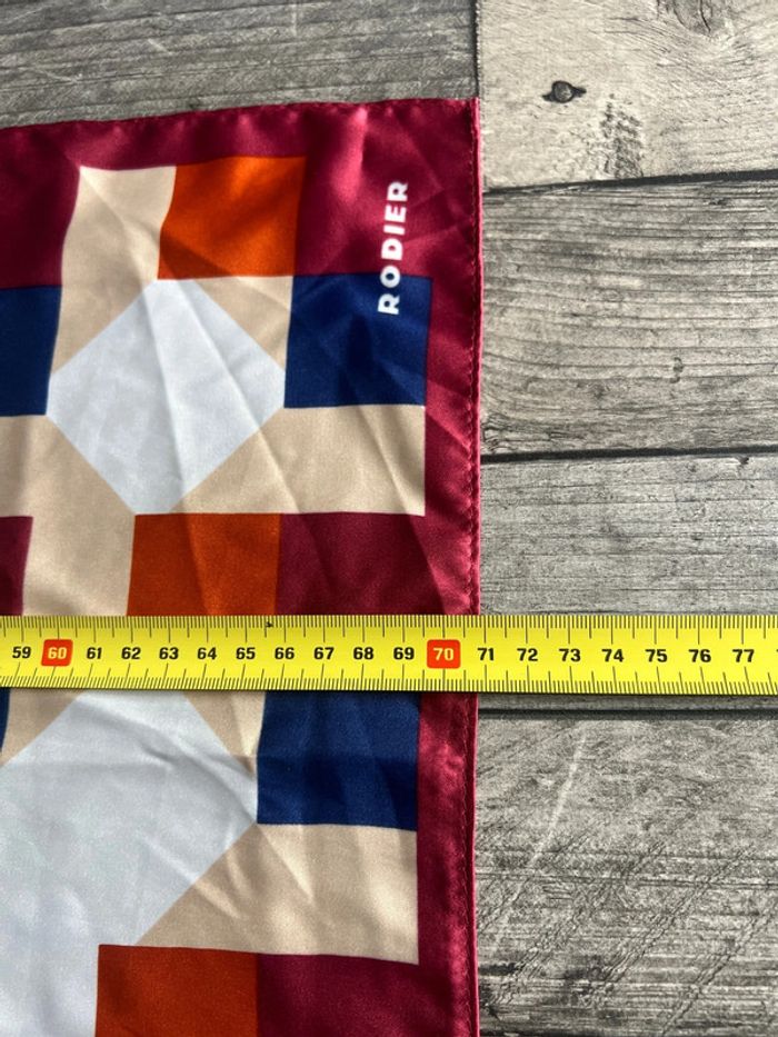Magnifique foulard - photo numéro 9