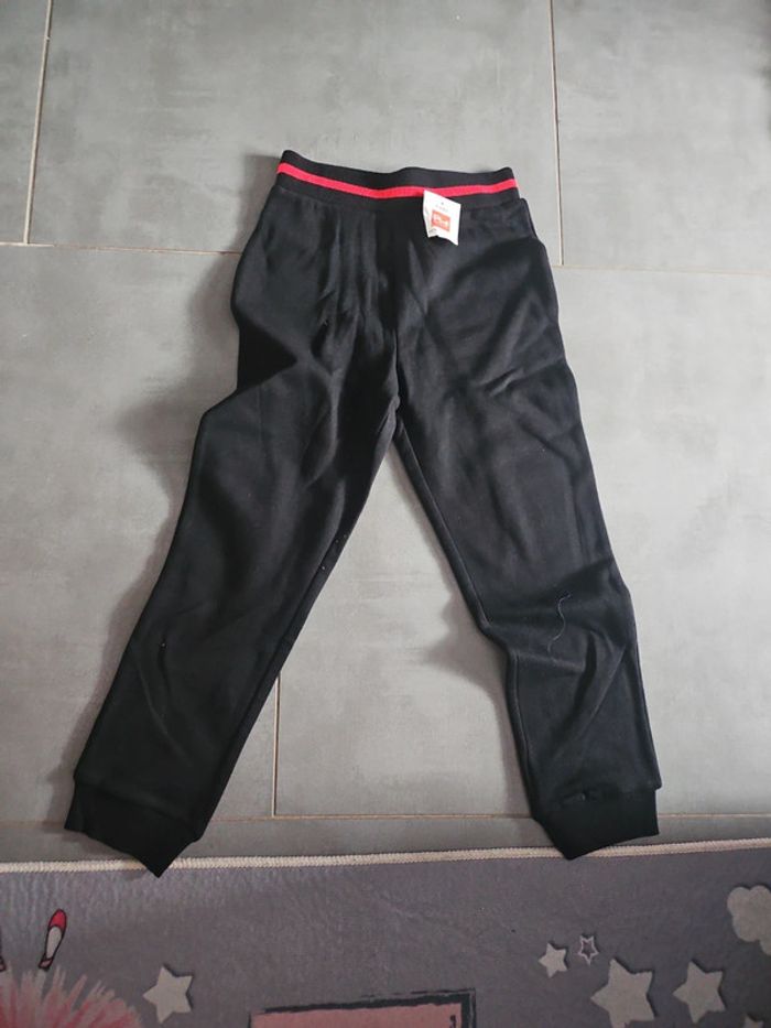 Bas de jogging 8ans