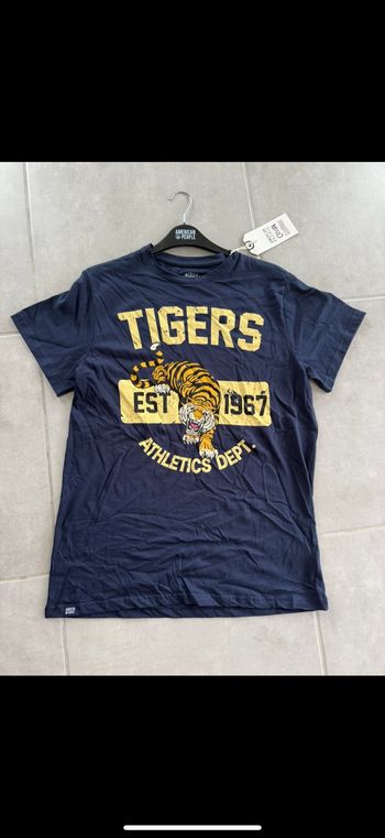 Tee shirt manches courtes Tigre