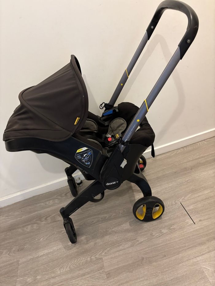 Poussette doona noir - photo numéro 5