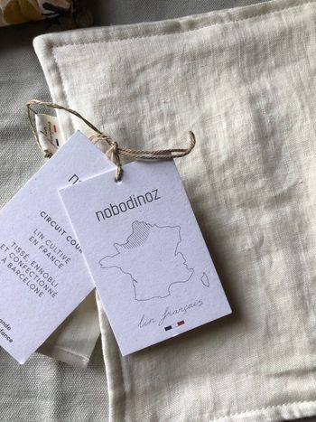 Lot naissance / change NEUF – Apaches + Nobodinoz lin + bavoir Rammelaartje (étiquettes)