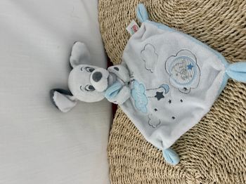 Doudou plat Chien Dalmatien bleu blanc gris Big dream DISNEY BABY