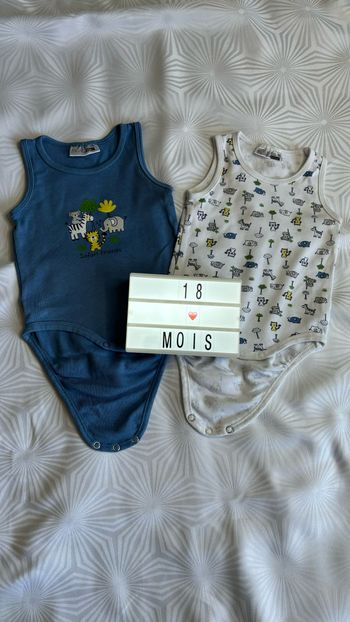 2 body bretelles 12/18 mois ou 86cm