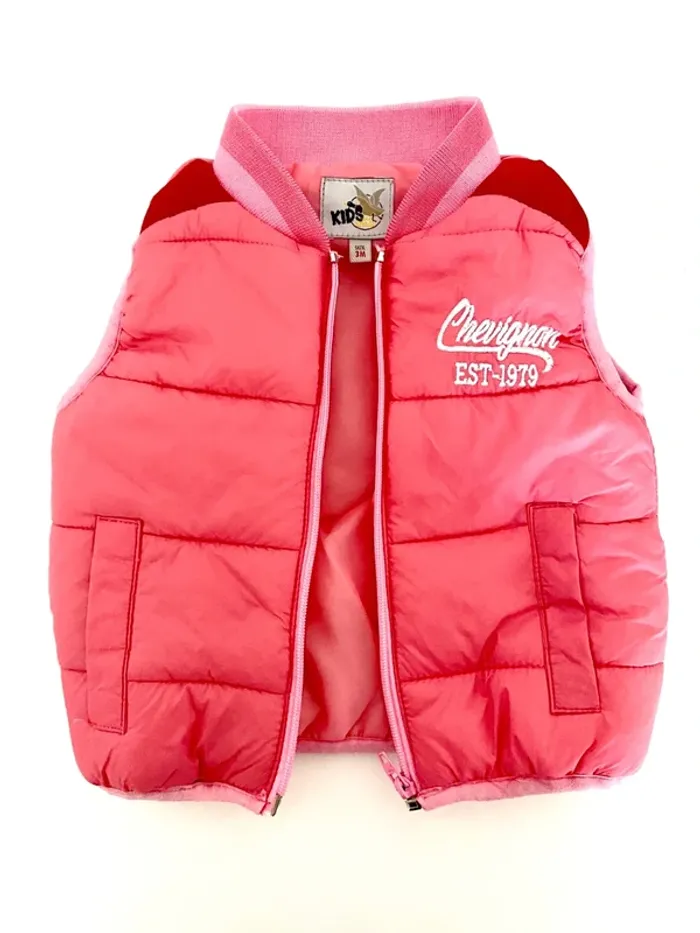 Ensemble jogging avec doudoune Chevignon taille 3 mois comme neuf - photo numéro 3
