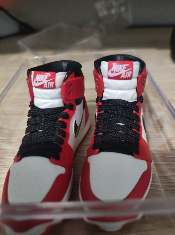 Basket Jordan one collector - photo numéro 3