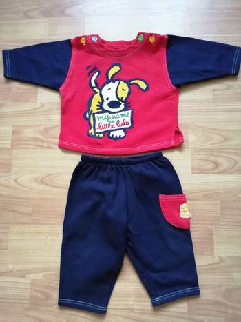 Ensemble pantalon et sweat 1 an