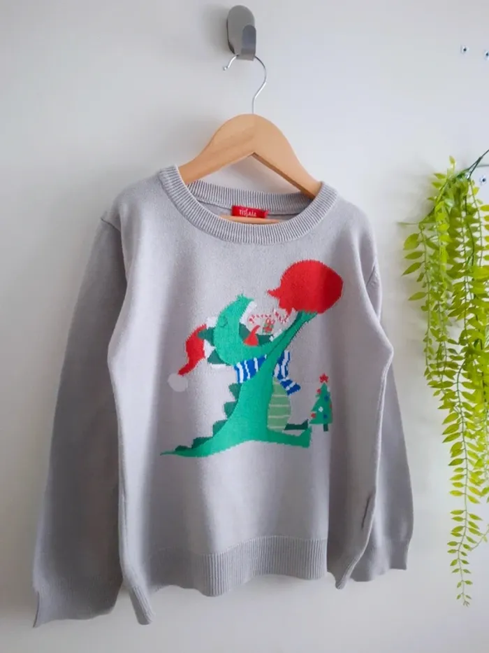 Pull de Noël / Taille 6 ans - photo numéro 3