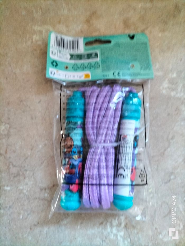 Disney 🩵 Corde à sauter Stitch - photo numéro 3