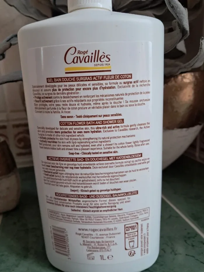 Gel douche peaux sensibles 1 L Neuf - photo numéro 4