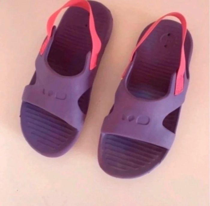 Sandales de plage fille 27/28