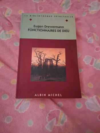 Les fonctionnaires de dieu