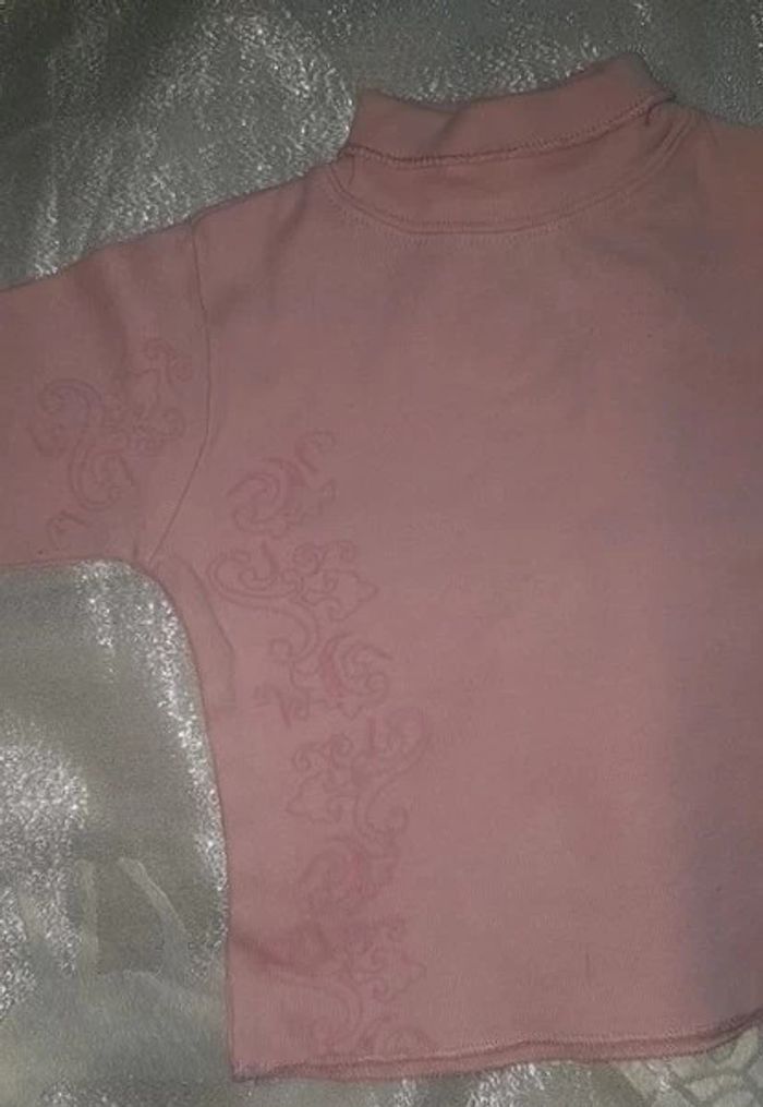T-tshirt fille col roulé 3 mois 0€50 -50% dès 2 achetés - photo numéro 2