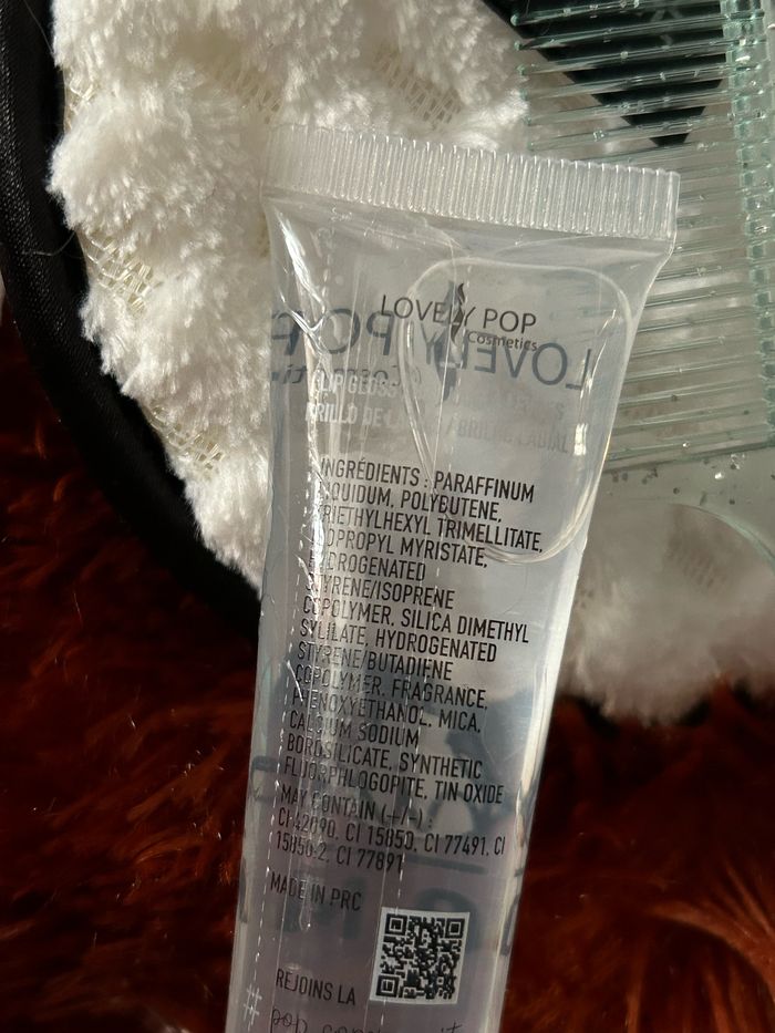 Lot d’accessoires de maquillage - photo numéro 9