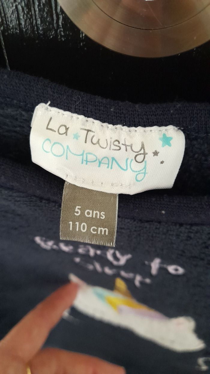 Lot pyjamas fille 5/6ans - photo numéro 3
