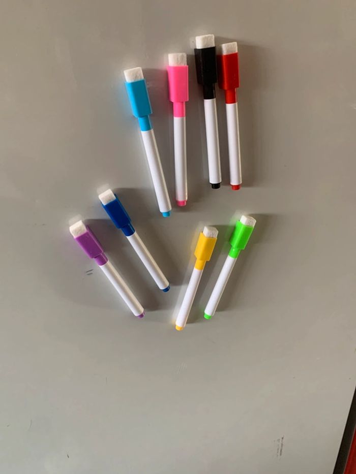 Marqueurs magnétiques effaçables