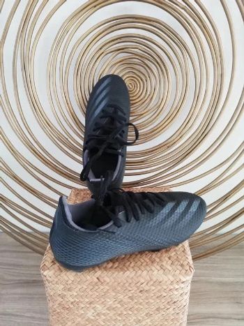 Paires de crampons Adidas Pointure 36