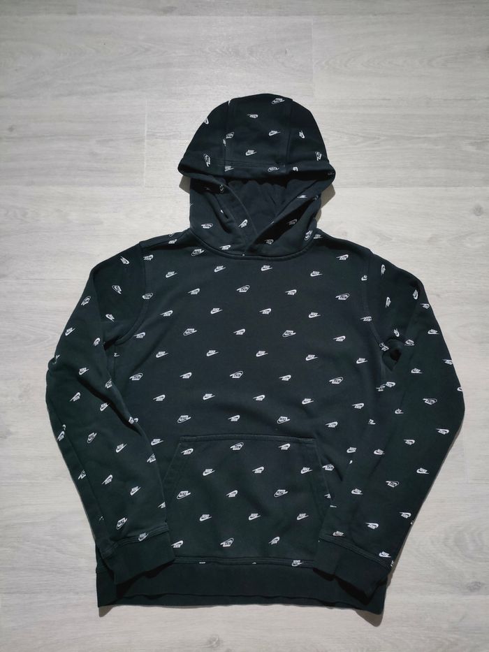 Pull Nike - photo numéro 1