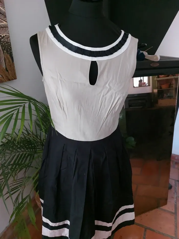 Robe chic
