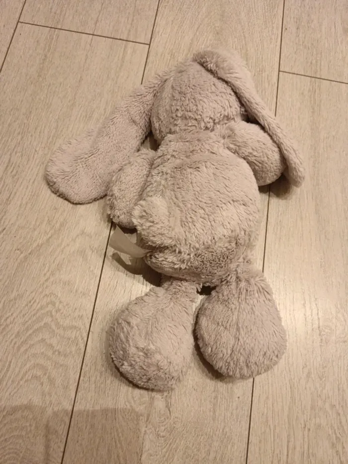 Peluche lapin de chez maison du monde - photo numéro 2