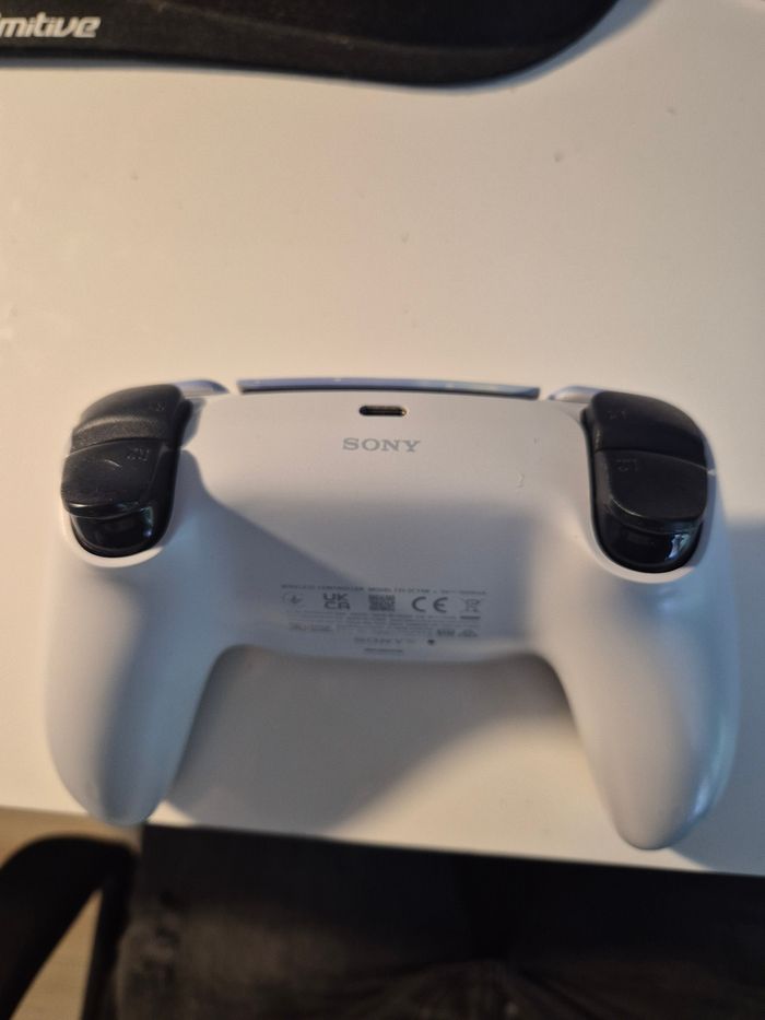Manette ps5 v2 original custom - photo numéro 4