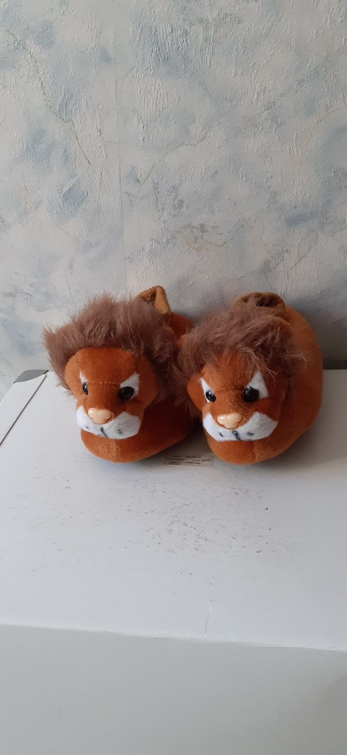 Chaussons fourrés pointure 28-29 - photo numéro 2