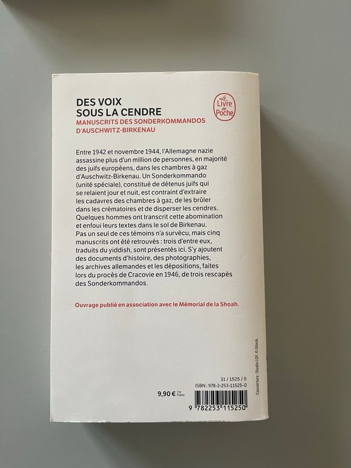 Des voix sous la cendre - photo numéro 2