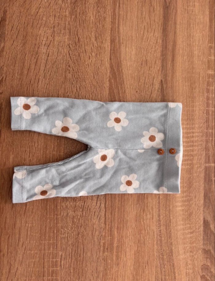 Legging fleur 1 mois