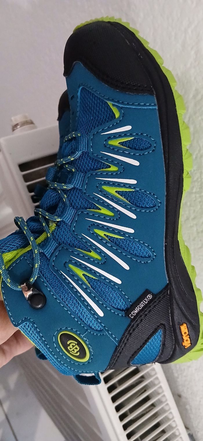Chaussure de randonnées enfant pointure 31 mixte - photo numéro 1