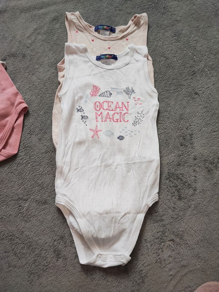 Lot de 4 bodies bretelles 24 mois (86) - photo numéro 5