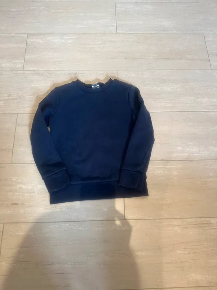 Sweat bleu marine Decathlon – Taille 7-8 ans