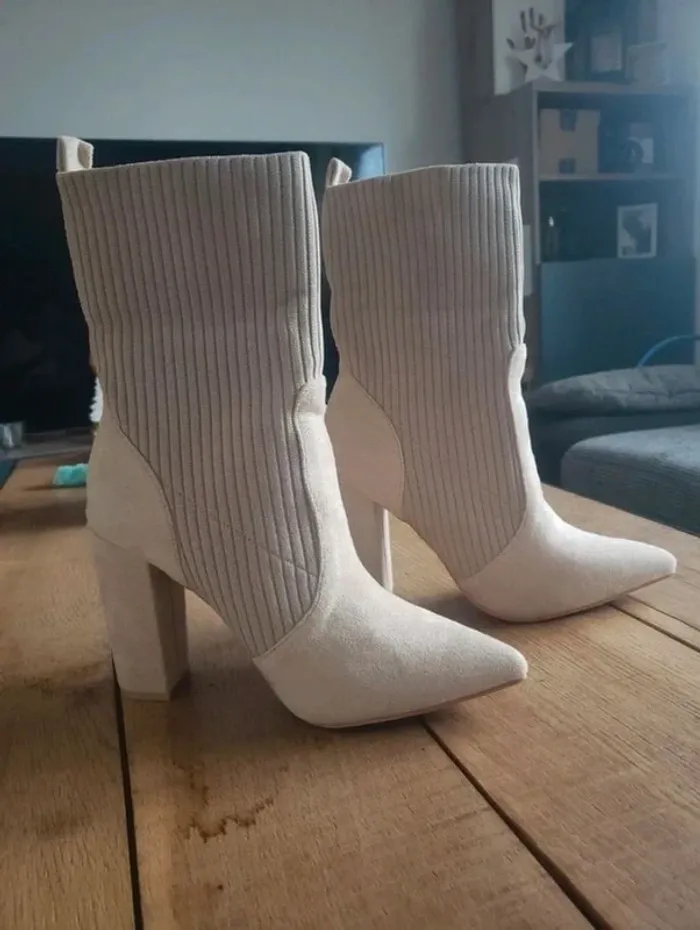 Bottines chaussettes à talon 38 Cuccoo - photo numéro 2