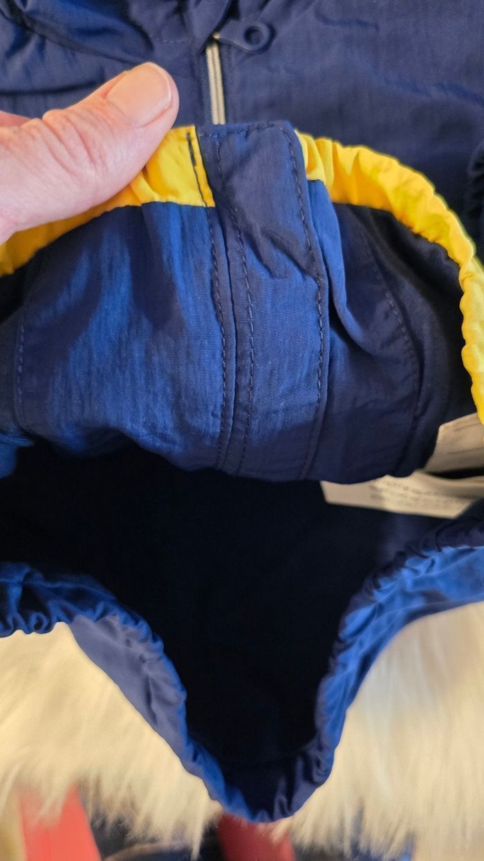 NEUFS (non portés) 🏷🏷🥰😍💙superbe coupe vent et casquette 6mois garçon 😍🤩💙 - photo numéro 4