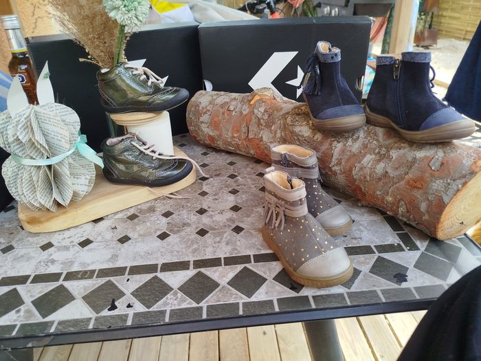 Lot de 3 paires de chaussures pour bébé - photo numéro 1