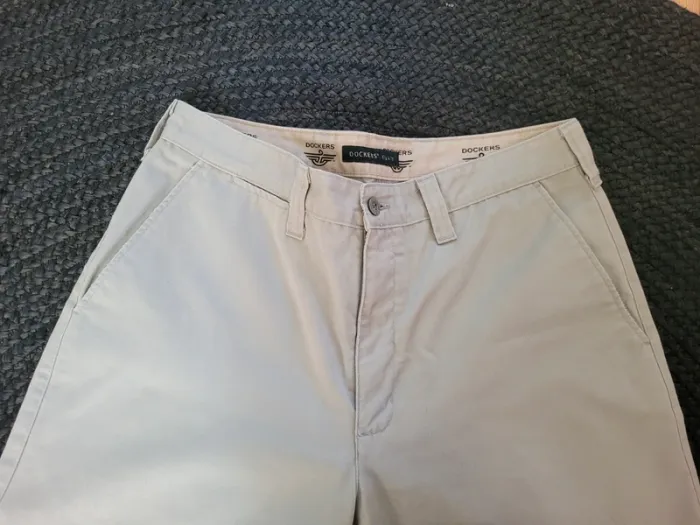 Chino Dockers Khakis Crème - W34 - L32 - photo numéro 3