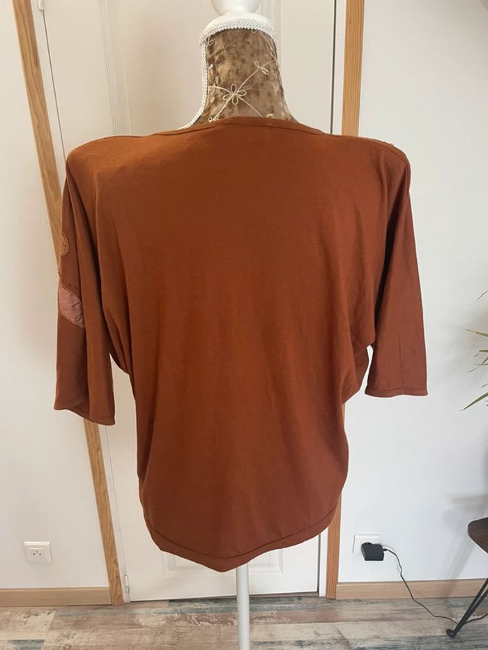 T-shirt femme marron – Manches 3/4 – Taille M – Broderies, strass & dentelle - photo numéro 7