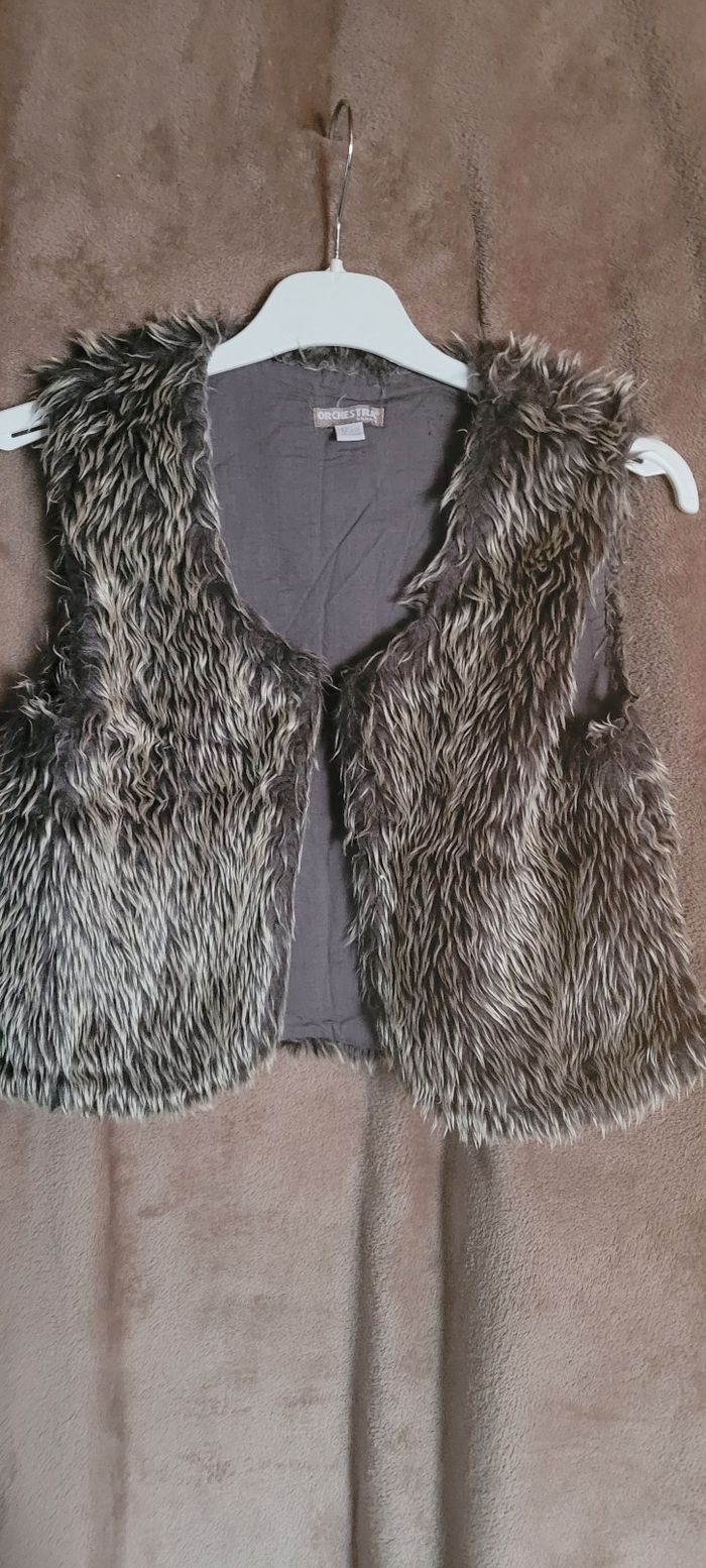 Veste moumoute sans manches